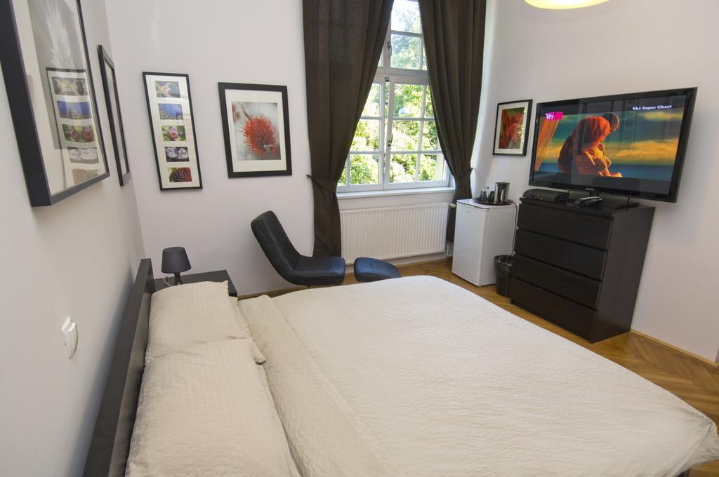 Galeria Hiša za goste 3*