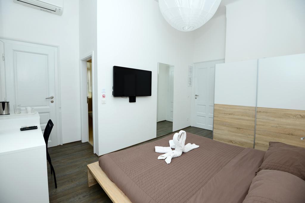 Galeria Hiša za goste