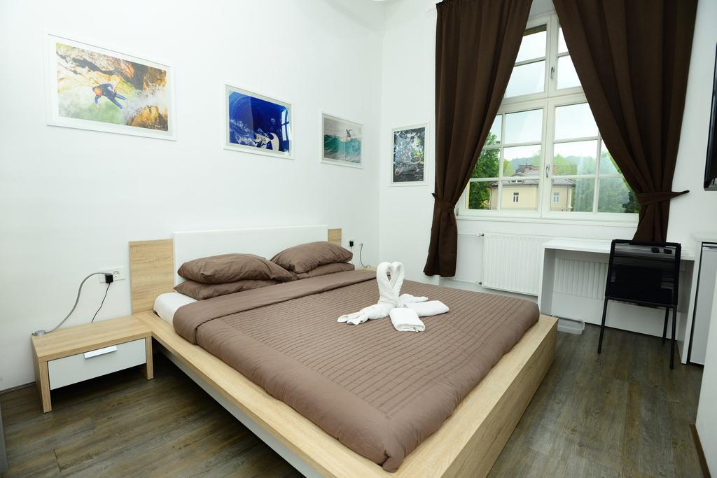 Hiša za goste Galeria 3*